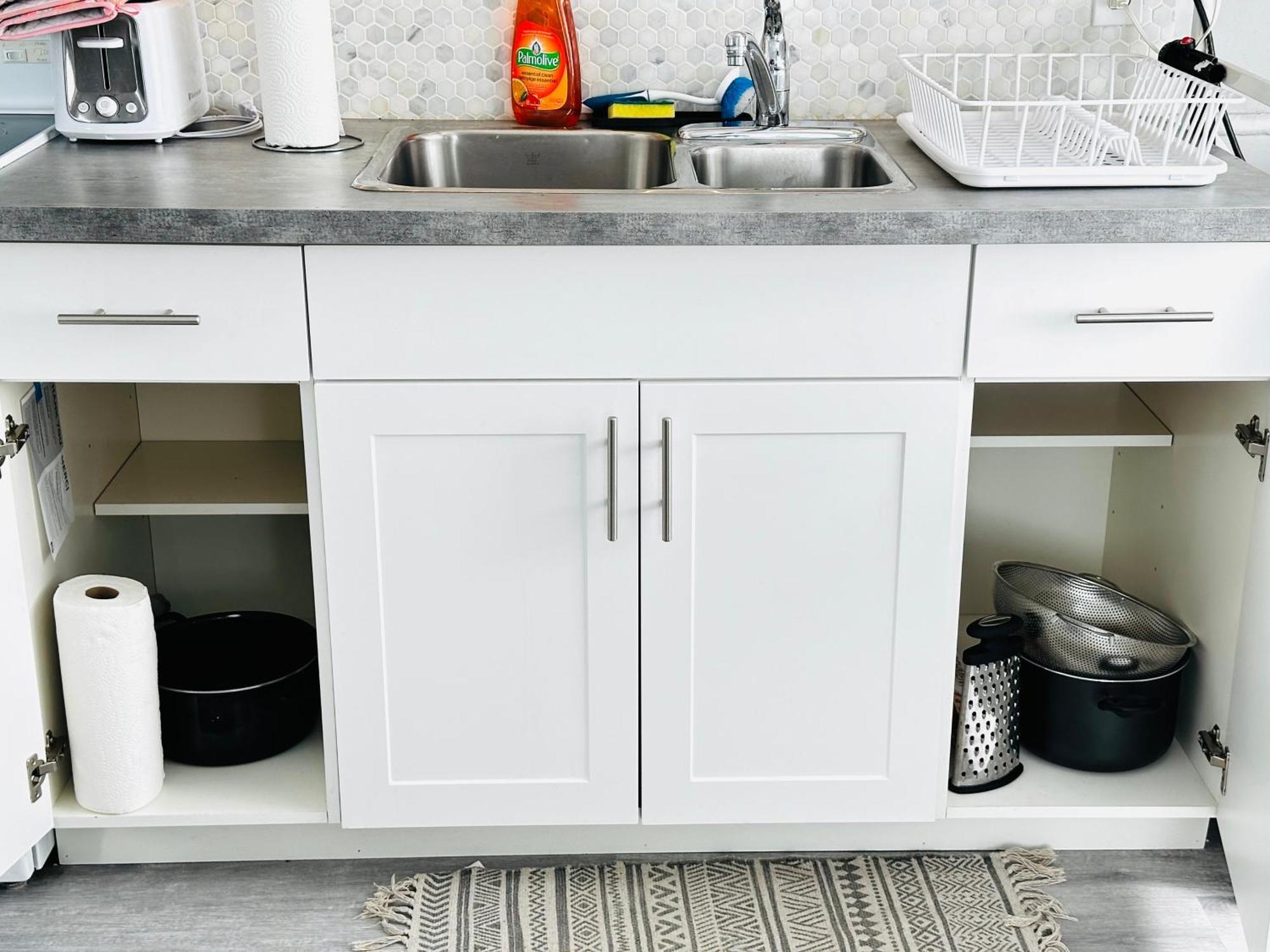 Cozy 2Br House Near Centre With Patio, Bbq, Backyard, And Netflix Διαμέρισμα Peterborough Εξωτερικό φωτογραφία